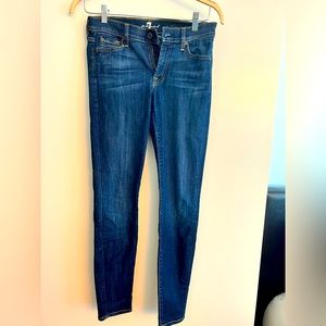 7 for all of Mankind - The Skinny Jeans- size 27